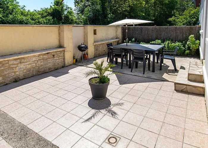 Holiday home La Ruee Vers L'aure