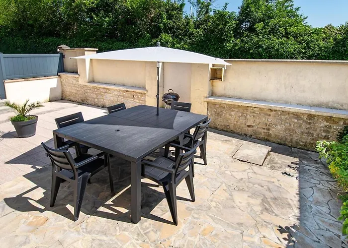 Holiday home La Ruee Vers L'aure Sainte-Honorine-des-Pertes